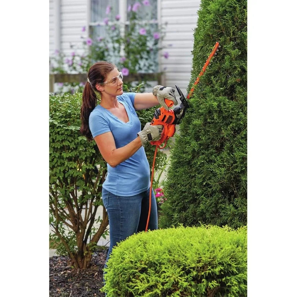 BLACK+DECKER Electric Hedge Trimmer, 16-Inch (BEHT100)