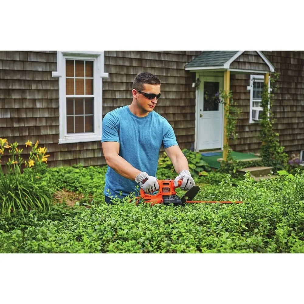 BLACK+DECKER Electric Hedge Trimmer, 16-Inch (BEHT100)